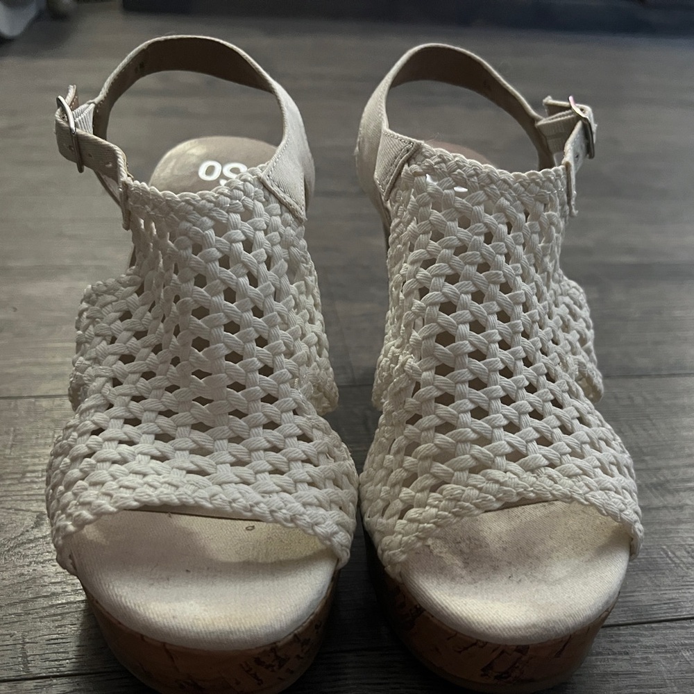 SO Women’s Wedge Heels “Like New” Size 8